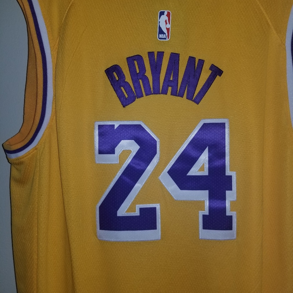 #24 Kobe Bryant Nike Swingman Jersey